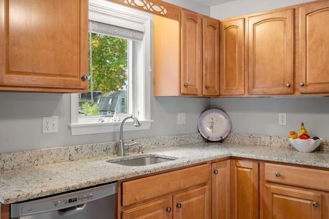 6 Spruce St, Danvers, MA 01923 photo 7
