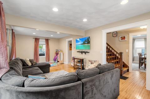 6 Spruce St, Danvers, MA 01923 photo 3
