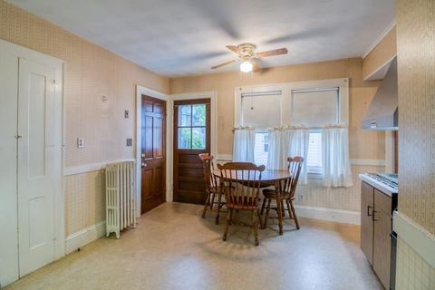 83 Mayfair Ave, Springfield, MA 01104 photo 5