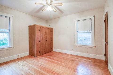83 Mayfair Ave, Springfield, MA 01104 photo 4