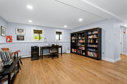 29 Hurtle Ave, Worcester, MA 01604 photo 32