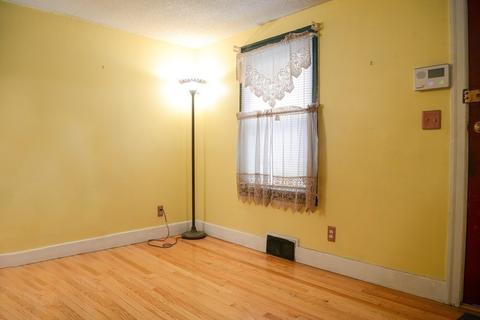 227 Denver St, Springfield, MA 01109 photo 7