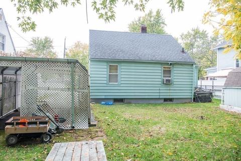 227 Denver St, Springfield, MA 01109 photo 23