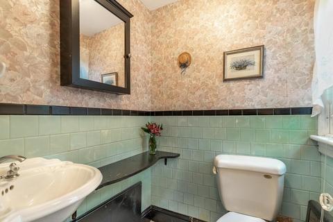 8 Leech St, Beverly, MA 01915 photo 18