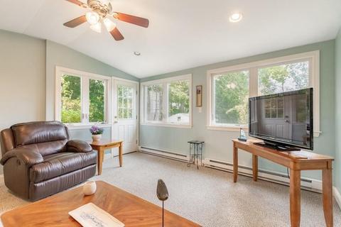 8 Leech St, Beverly, MA 01915 photo 17