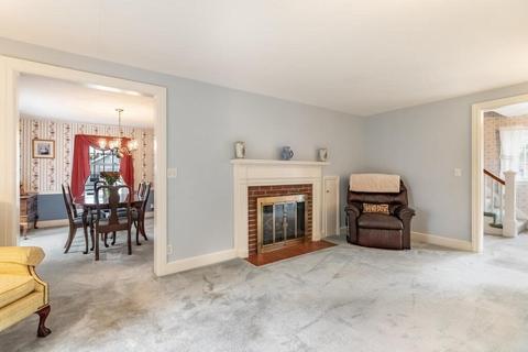 8 Leech St, Beverly, MA 01915 photo 12