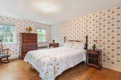 8 Leech St, Beverly, MA 01915 photo 23
