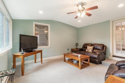 8 Leech St, Beverly, MA 01915 photo 16
