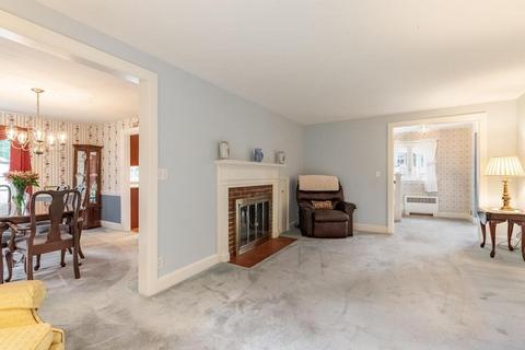 8 Leech St, Beverly, MA 01915 photo 13