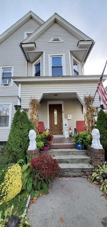 90 Mooreland St, Springfield, MA 01104 photo 1