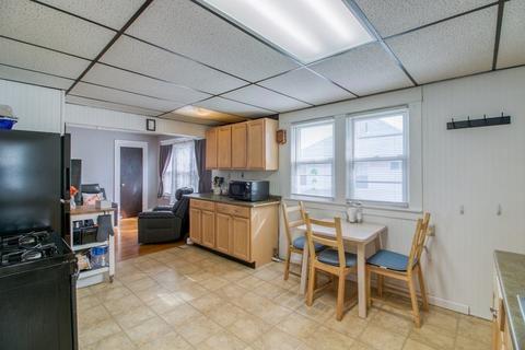 34 Jenness St, Springfield, MA 01104 photo 5
