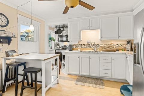 7 Willow St, Beverly, MA 01915 photo 8