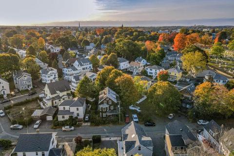 7 Willow St, Beverly, MA 01915 photo 2