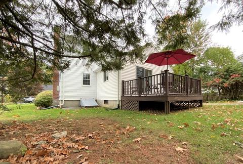 17 Oakcrest Rd, Needham, MA 02492 photo 3