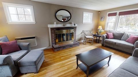 17 Oakcrest Rd, Needham, MA 02492 photo 5