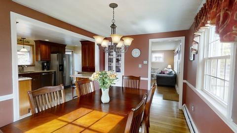 17 Oakcrest Rd, Needham, MA 02492 photo 9