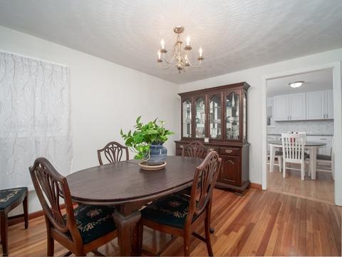 83 Maple St, Franklin, MA 02038 photo 6
