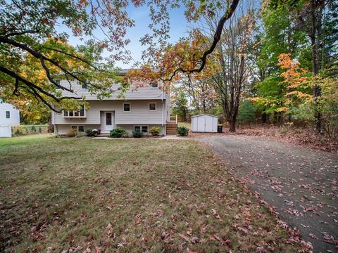 83 Maple St, Franklin, MA 02038 photo 1