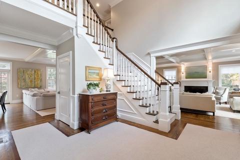 17 Carleton Dr, Needham, MA 02492 photo 4