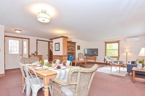 26 Mohawk Dr, Acton, MA 01720 photo 3