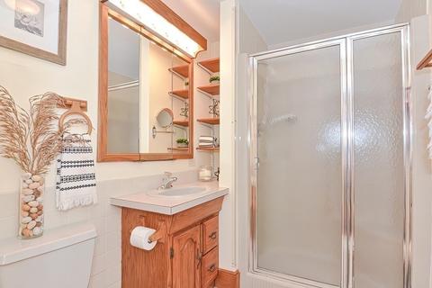 26 Mohawk Dr, Acton, MA 01720 photo 17