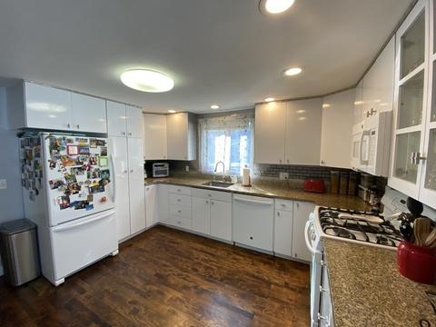 12 Hull Dr, Saugus, MA 01906 photo 5