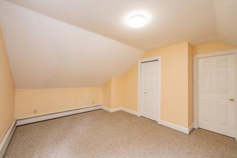 144 Lamont St, Springfield, MA 01119 photo 13