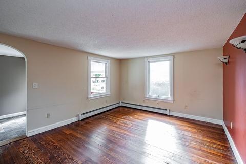 144 Lamont St, Springfield, MA 01119 photo 5