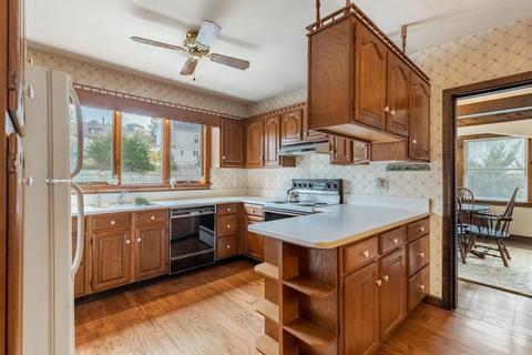 3 Lefavour Ave, Beverly, MA 01915 photo 10