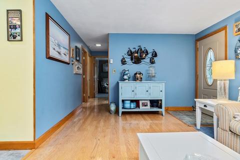 10 Trinity St, Danvers, MA 01923 photo 19