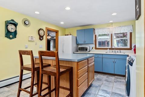 10 Trinity St, Danvers, MA 01923 photo 8