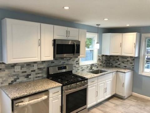 79 Blunt Rd, Springfield, MA 01109 photo 9