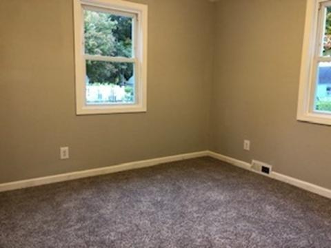 79 Blunt Rd, Springfield, MA 01109 photo 12