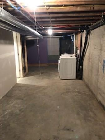 79 Blunt Rd, Springfield, MA 01109 photo 32