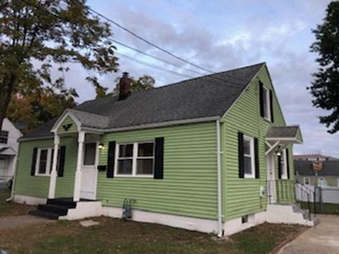 79 Blunt Rd, Springfield, MA 01109 photo 1