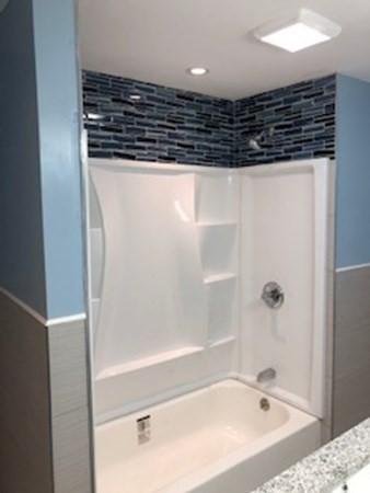 79 Blunt Rd, Springfield, MA 01109 photo 16