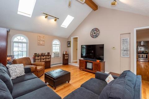 35 Windsor Rd, Stoneham, MA 02180 photo 12