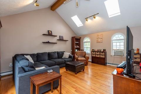 35 Windsor Rd, Stoneham, MA 02180 photo 11