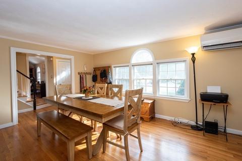 35 Windsor Rd, Stoneham, MA 02180 photo 9