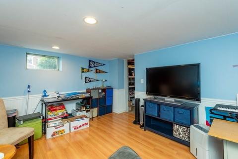 35 Windsor Rd, Stoneham, MA 02180 photo 35