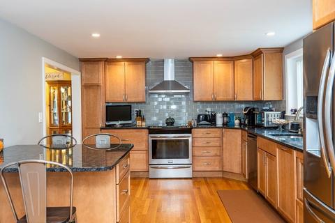 35 Windsor Rd, Stoneham, MA 02180 photo 21