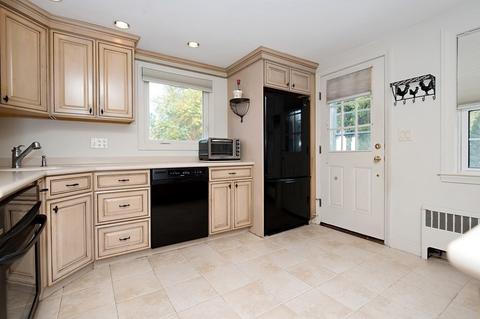 41 Willard St, Dedham, MA 02026 photo 10