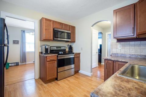 53 Seneca St, Springfield, MA 01151 photo 6