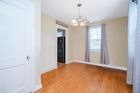 53 Seneca St, Springfield, MA 01151 photo 9