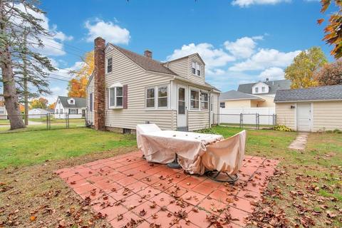 53 Seneca St, Springfield, MA 01151 photo 26