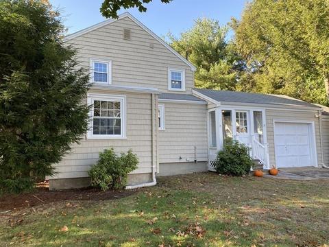 437 Great Plain Ave, Needham, MA 02492 photo 2