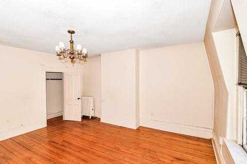 17 Mattoon St, Springfield, MA 01105 photo 35