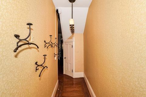 17 Mattoon St, Springfield, MA 01105 photo 13