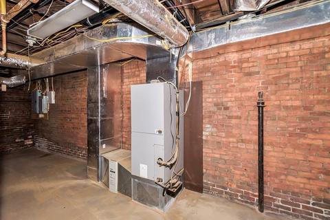 17 Mattoon St, Springfield, MA 01105 photo 40
