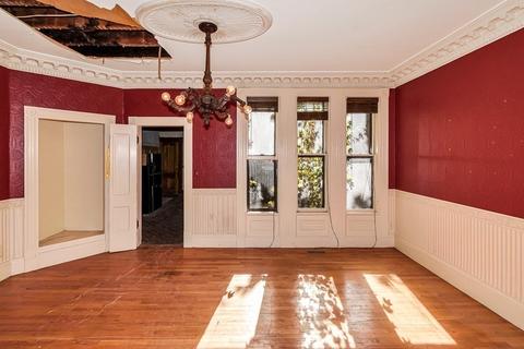 17 Mattoon St, Springfield, MA 01105 photo 10